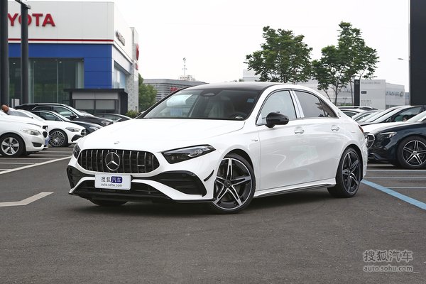 奔驰A级AMG 