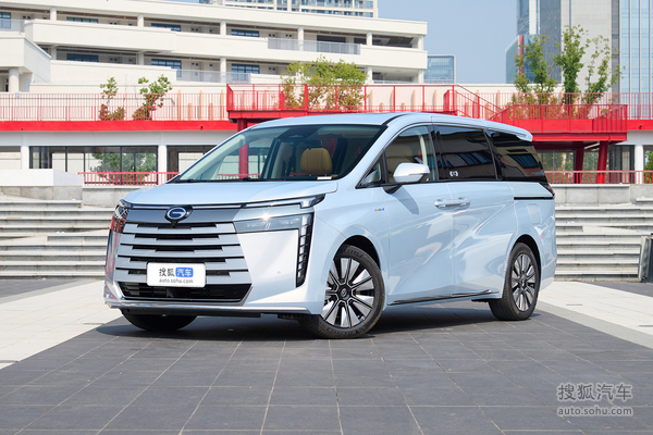 广汽传祺E8 PHEV