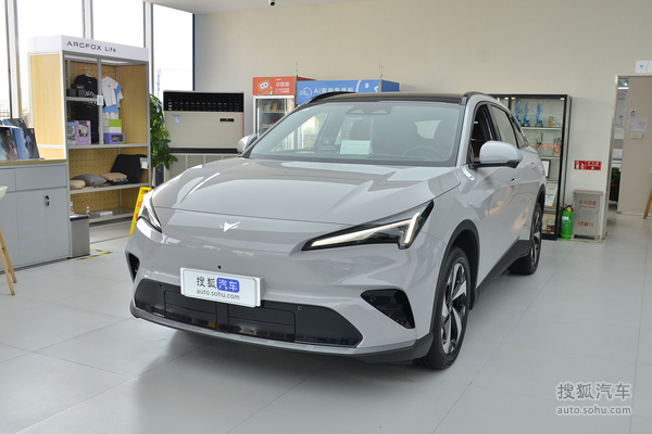 ARCFOX极狐阿尔法T5