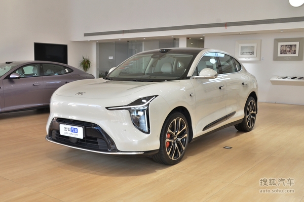 智己汽车LS6 增程版