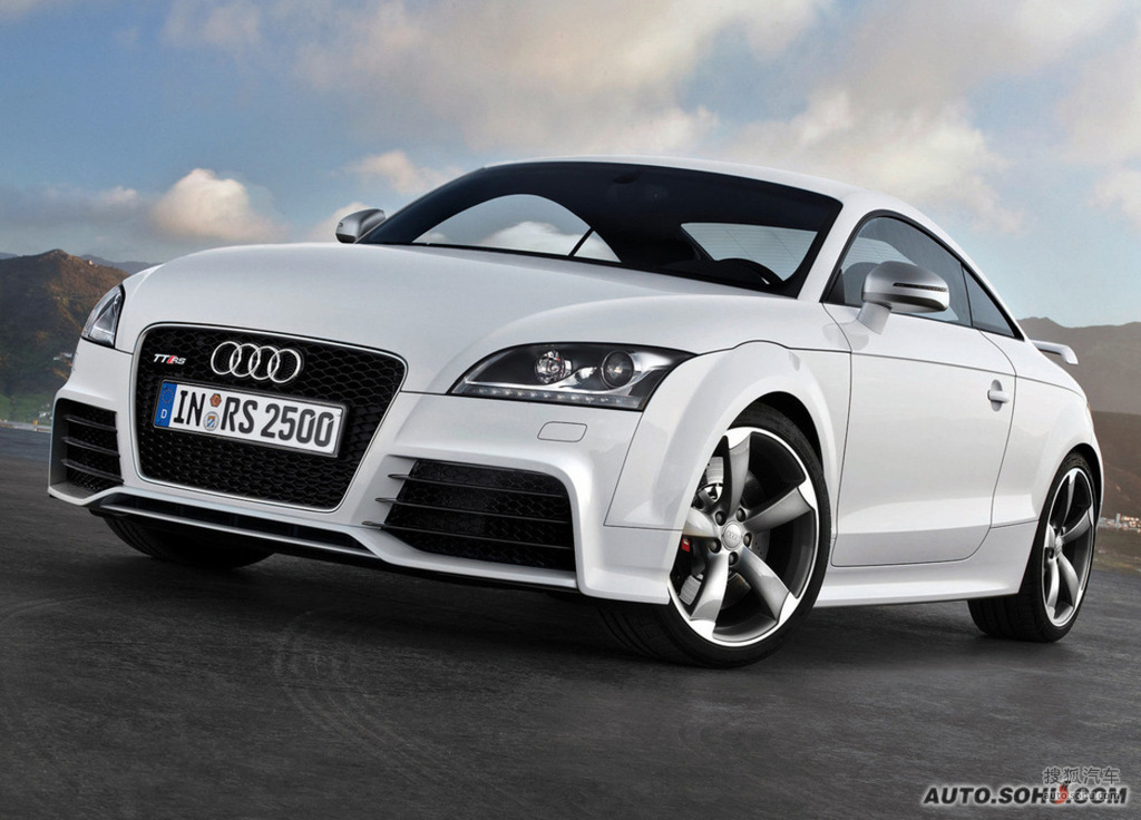 2010款奥迪ttrs