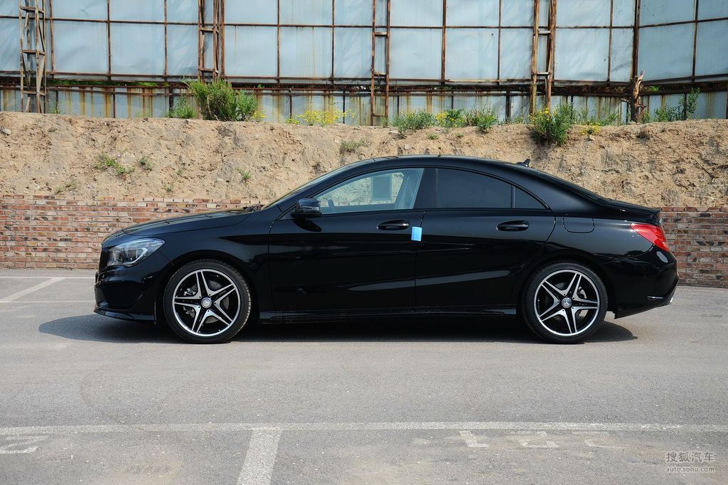 2014款奔驰cla260 4matic - 正侧