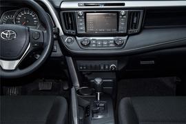   2016款丰田RAV4荣放 2.0L CVT两驱风尚版