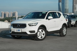 2021款沃尔沃xc40 t3 两驱智行时尚版