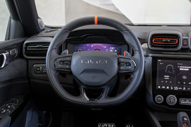   2021款领克02 Hatchback 2.0TD Halo 驾控套件版