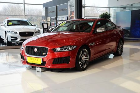 4356121.jpg