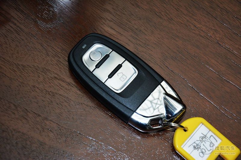 【 兰博基尼Aventador图片】_深色内饰_内饰