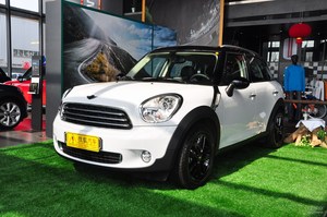 MINICOUNTRYMAN