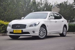 英菲尼迪Q70