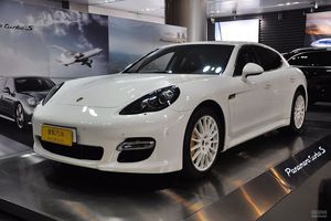 保时捷Panamera