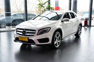 奔驰GLA级