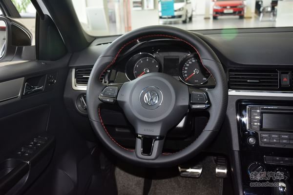 宝来 最高优惠2.23万 到店购车送导航