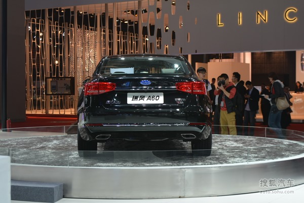 【图】上海车展:江淮瑞风A60量产车型正式亮