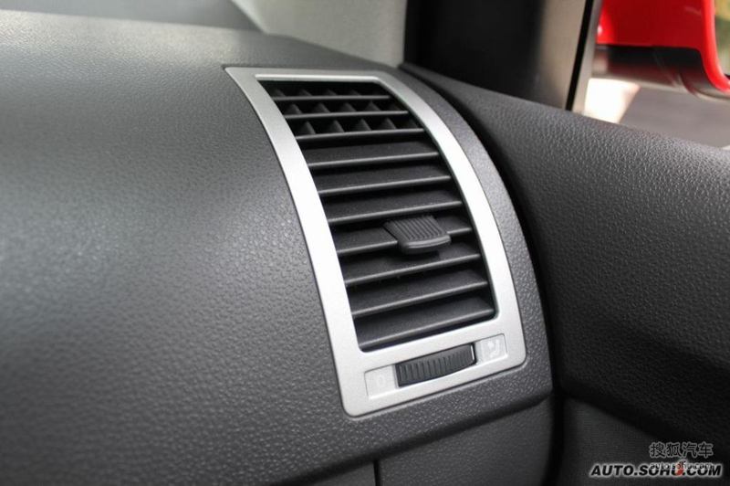 大众Polo Sporty2009款1.6L 手动 运动版内饰m