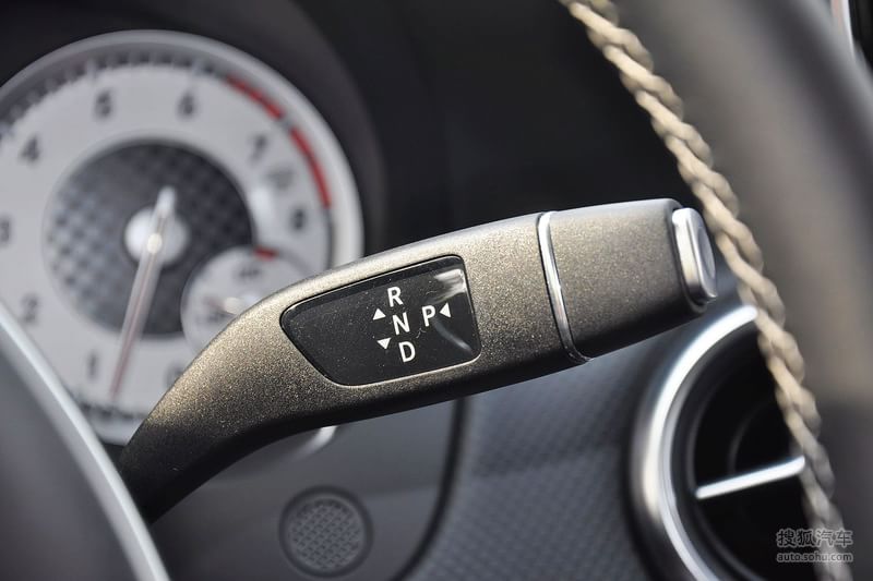 【奔驰A级 2013款A200 都市型内饰深色内饰图