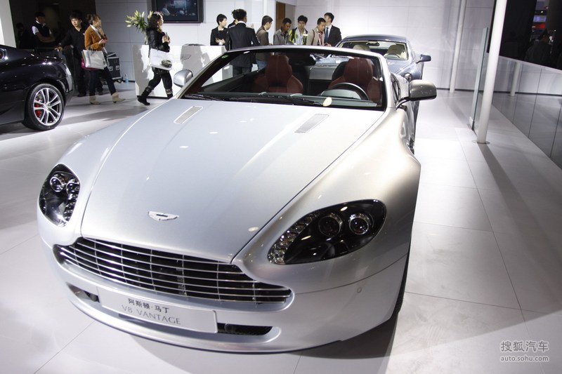 阿斯顿马丁阿斯顿 马丁v8 vantage阿斯顿马丁v8 vantage车高清图片