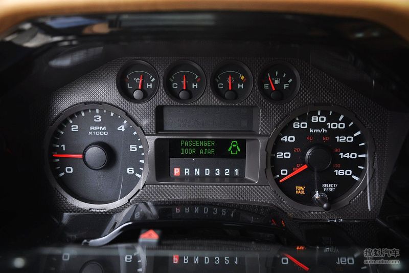 Knight XV内饰浅色内饰 t1719757图片_Conqu