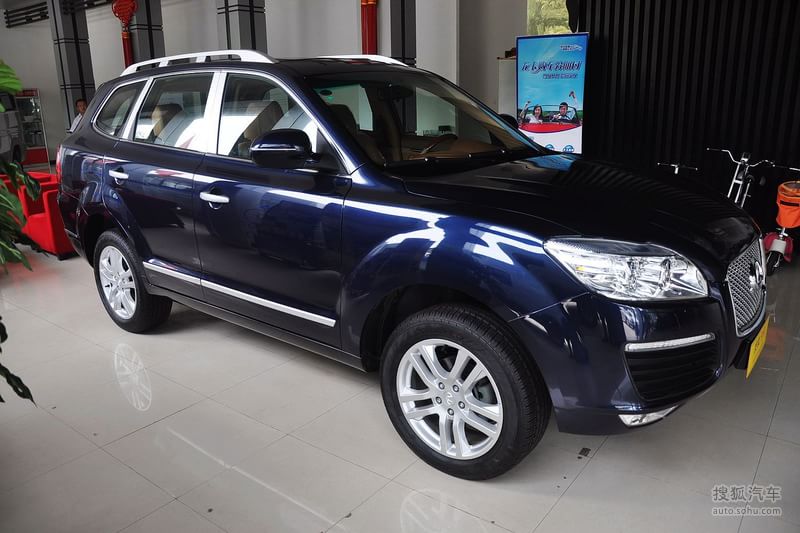 华泰宝利格2012款1.8T 自动两驱行政版外观蓝