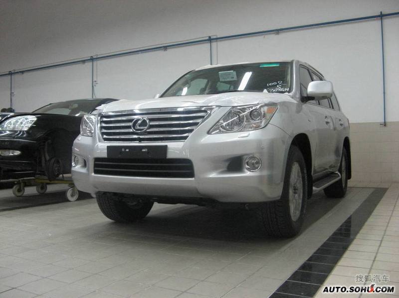 雷克萨斯lx570外观