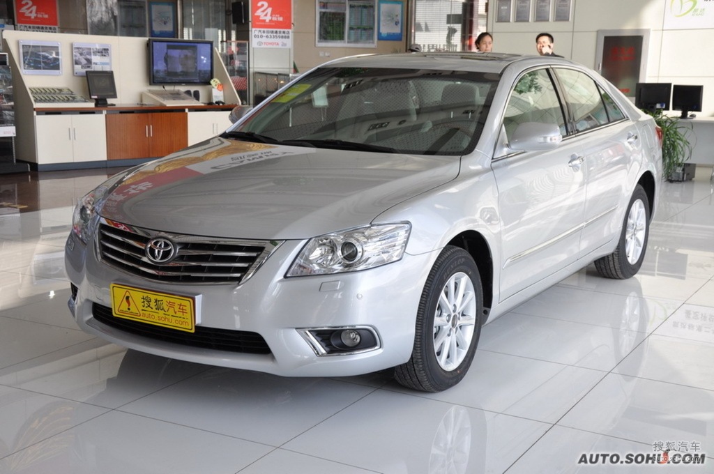 丰田凯美瑞2010款240g