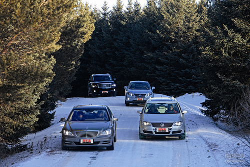四款不同种类车型北国冰雪之旅