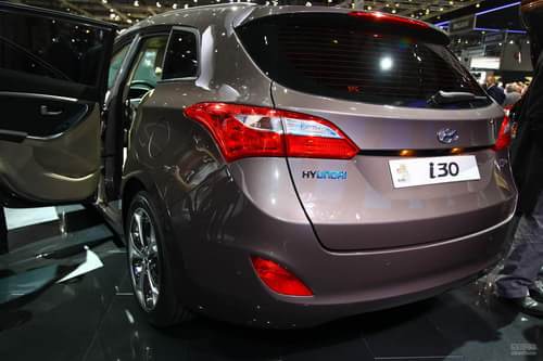 2013ִi30 Wagon߳չʵ