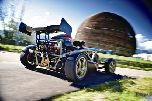 ӳײ ־Լ Ariel Atom V8