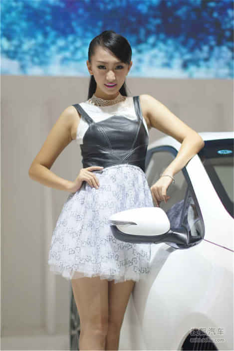 2013天津国际车展美女高清图