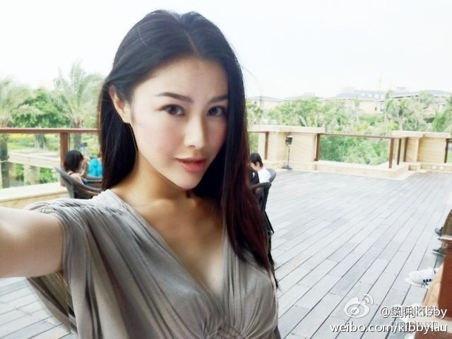 【港车模女星陪睡价:按胸收费<em>双飞</em>加价(23897