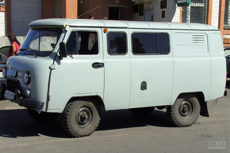 第五名 uaz 452/3741 生于1965,现年49岁