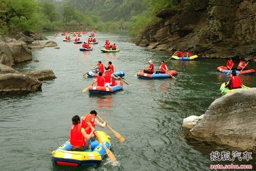 生态山水 奇幻漂流牯牛降二日游-购车广场