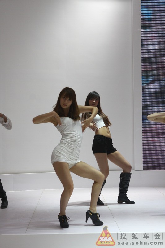 齐B<em>短裙美女热舞</em>_北京马自达6论坛_搜狐车友