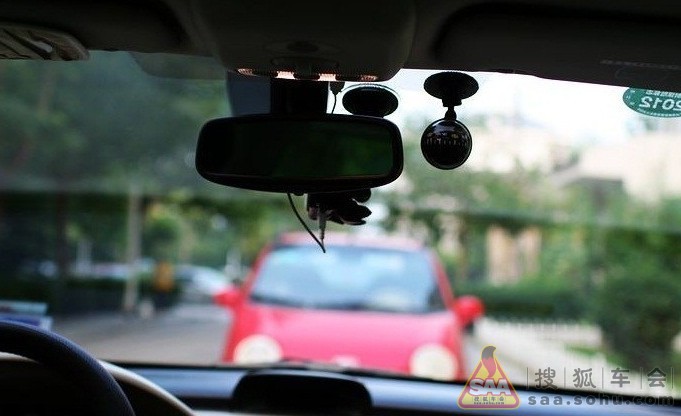 我车车安装的行车记录仪和安装方法及过程( 转