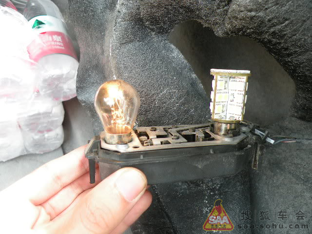 奇瑞风云车友改装led转向灯全过程高清图片