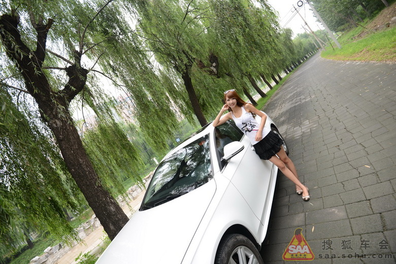 【美女车故事】陪伴我三年的奥迪A4L~_奥迪A