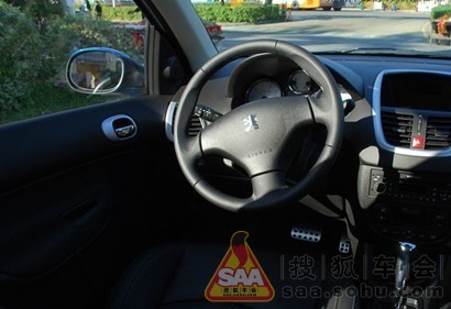 人在囧途,狮在雄途,焉谓祸福。 - 标致207