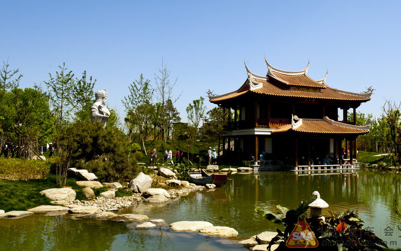 脚扭了,一个多月没出动了,到园博园晒太阳_北