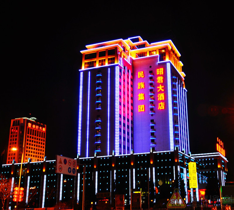 【年味活动】★夜幕下的呼和浩特_自驾游