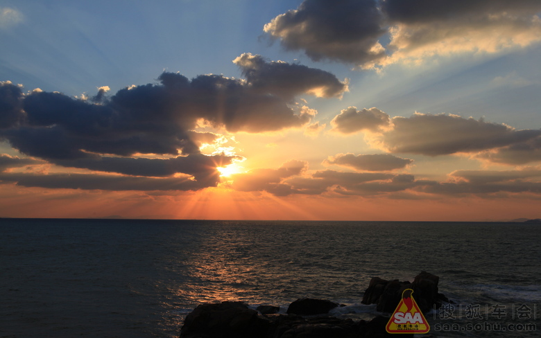 舟山东极岛海边--霞光万丈