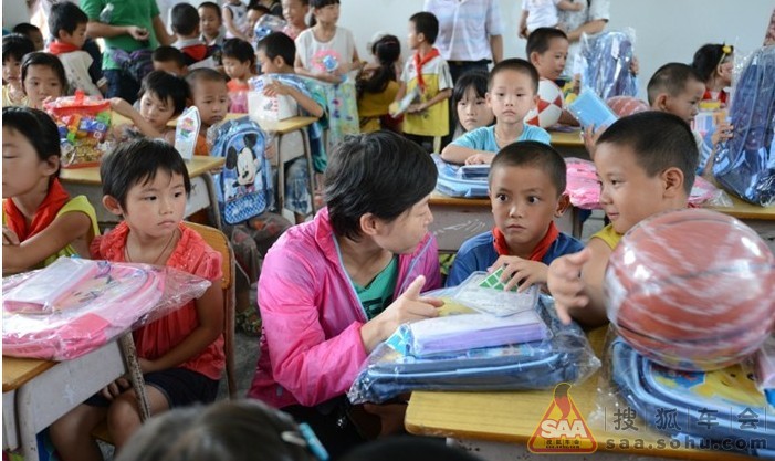 让爱的光芒更大,说说公益那些事儿_狐说车坛_