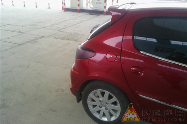 把兄弟的标致207开到了工地,挺不好意思的_标