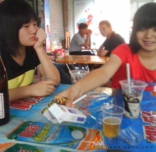 00后<em>小太妹</em>出场,90后靠边站站! - 狐拍<em>社</em>(上海)