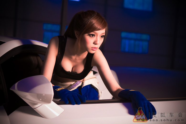 【大车模】摩羯<em>女生</em>大爱<em>兰博基尼</em>Gallardo_狐