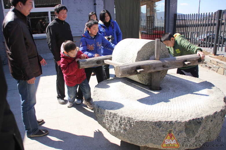 奔腾车友3.24会公益植树北沟村吃饭篇