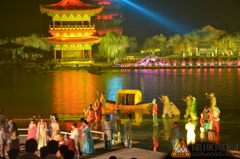 【自驾开封】清明上河园内东京梦华实景表演_