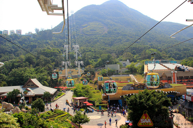 我和老伴经珠海坐船过伶仃洋到香港自由行--游