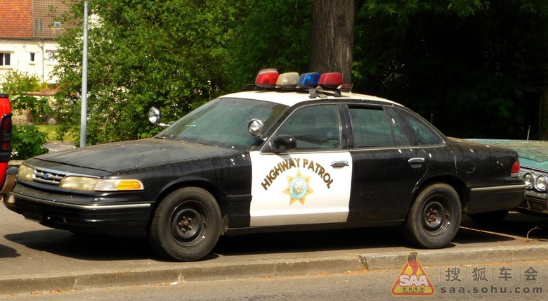 美国加利福尼亚州高速公路巡警队装备