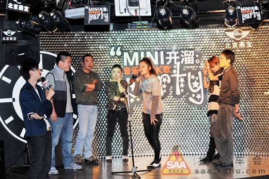 hold不住的K歌比赛 唱完开溜~ - 迷你车友会