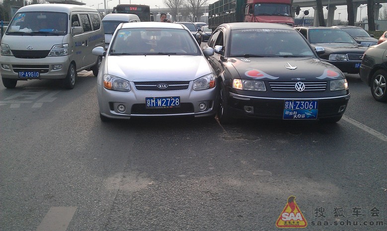 大白鲨北清路口遇【被刮蹭】全纪实