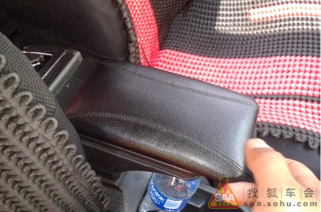 起亚K2小装饰和个人感受留个纪念! - 起亚K2论